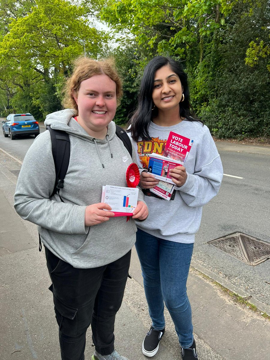 Busy morning getting out the vote – for fantastic council candidates like Grace Lewis in Westwood, to @RichParkerLab who's standing for West Midlands Mayor and will fight for universal free school meals if he wins. Polls are open until 10pm. Don't forget to bring photo ID!