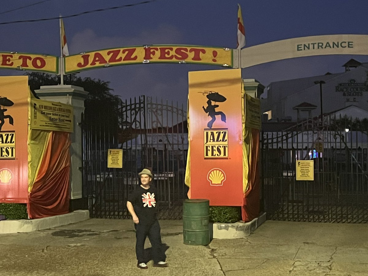 ROLLING STONES AT JAZZ FEST Y’all. It’s 5:30am and there’s already people in line trying to get the best spot to see The Rolling Stones finally perform at #jazzfest Jorge Duran says he wasn’t taking any chances😂 @WWLTV @jazzfest