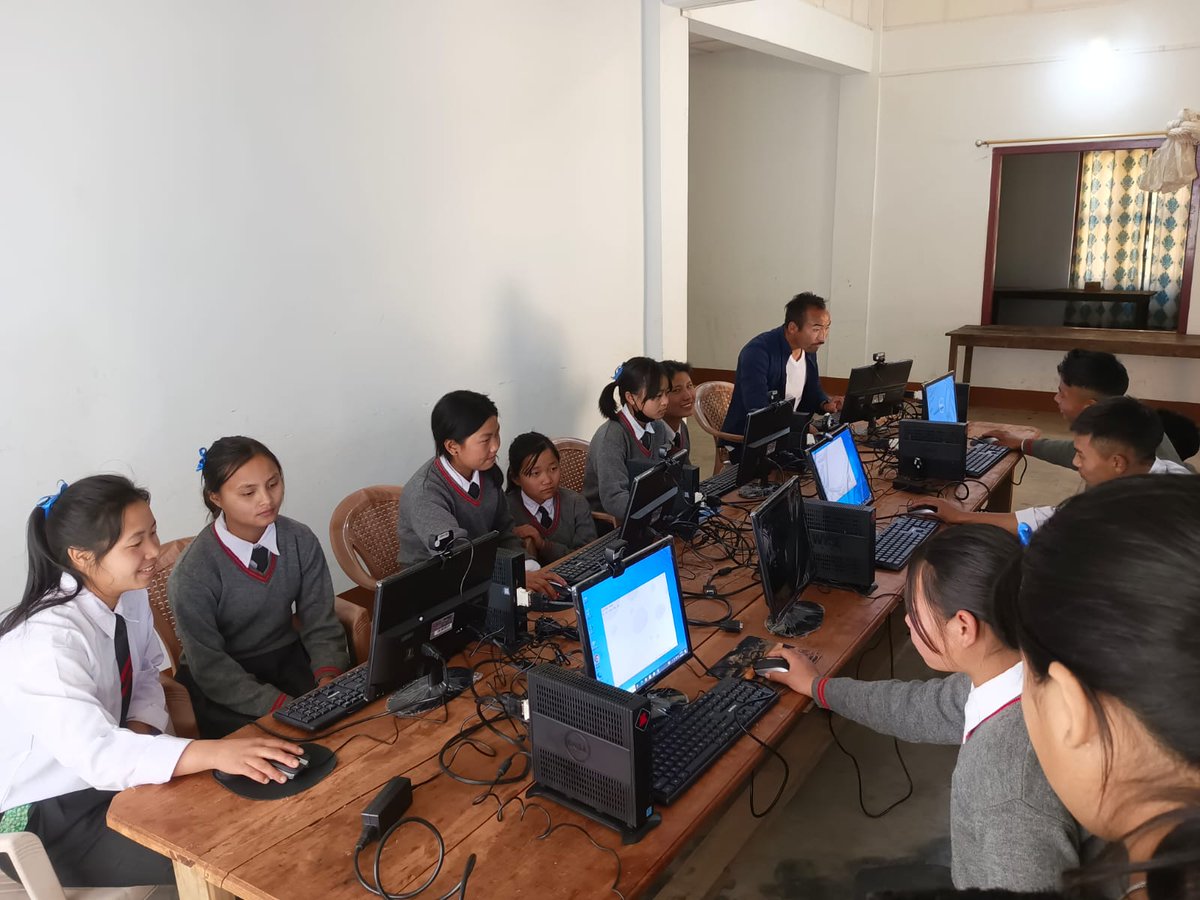 apnipathshala_'s tweet image. Exciting news from Edoding Mission School, Manipur! Students have embarked on their computer learning journey, exploring new horizons and embracing digital education. Here&apos;s to a future filled with endless possibilities! #ComputerEducation #DigitalLearning #StudentSuccess