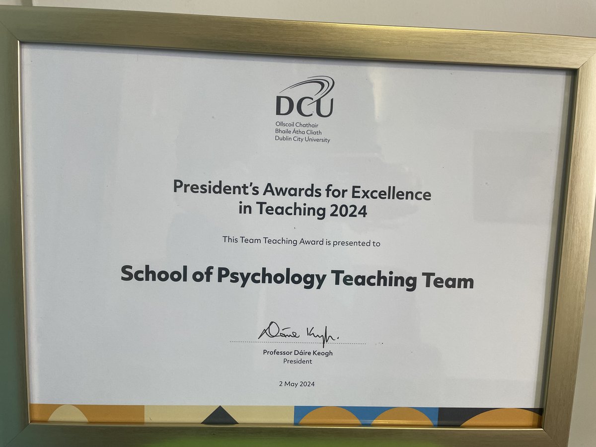 DCUPsychology's tweet photo. Everyone in @DCUPsychology is so thrilled to have won the #DCUPresidentAwards Team Teaching Award. It means so much! Thank you to our students for nominating us. We are lucky to have such amazing students and colleagues @TEU_DCU @DCU @DaireKeogh
@DCUFSH https://t.co/bxmYkKj9ws