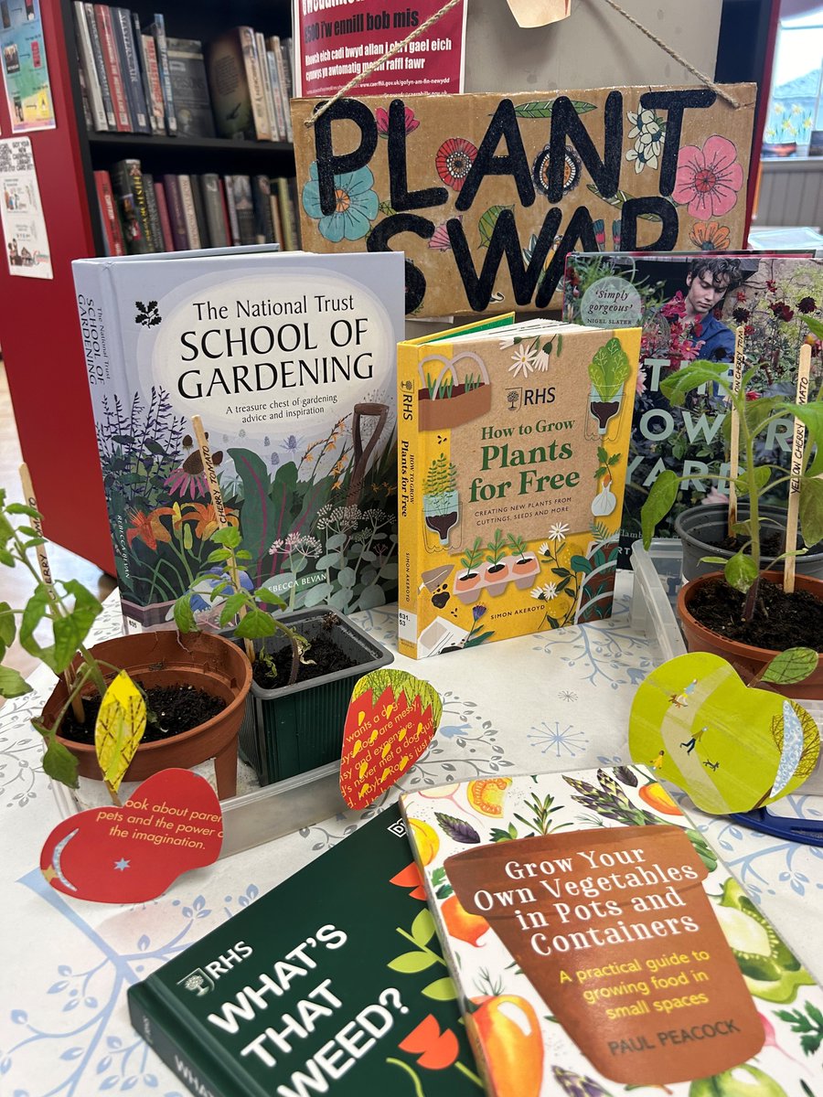 🌱🌻This week is National Gardening Week… need garden inspiration and want to know how, pop in and borrow one of our many gardening books. You can even take home a free plant or swap some extras than you have at home!🍅🌱 #NationalGardeningWeek @CaerphillyDewis @CaerphillyLibs