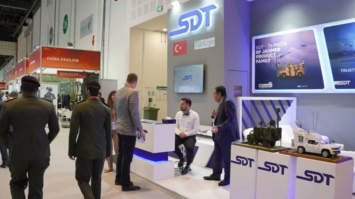 #SDTTR SDT, son teknoloji çözümlerini 6-9 Mayıs 2024 tarihlerinde Malezya'nın başkenti Kuala Lumpur'da düzenlenecek savunma fuarında sergileyecek

◾RF Sinyal Analiz Sistemi (ELINT)
◾Güdümlü Mermi Simülatörü
◾Araç/Sırt/Mobil Tipi Jammer Grubu
◾Naval Wargame Simulator (NAWAS)…