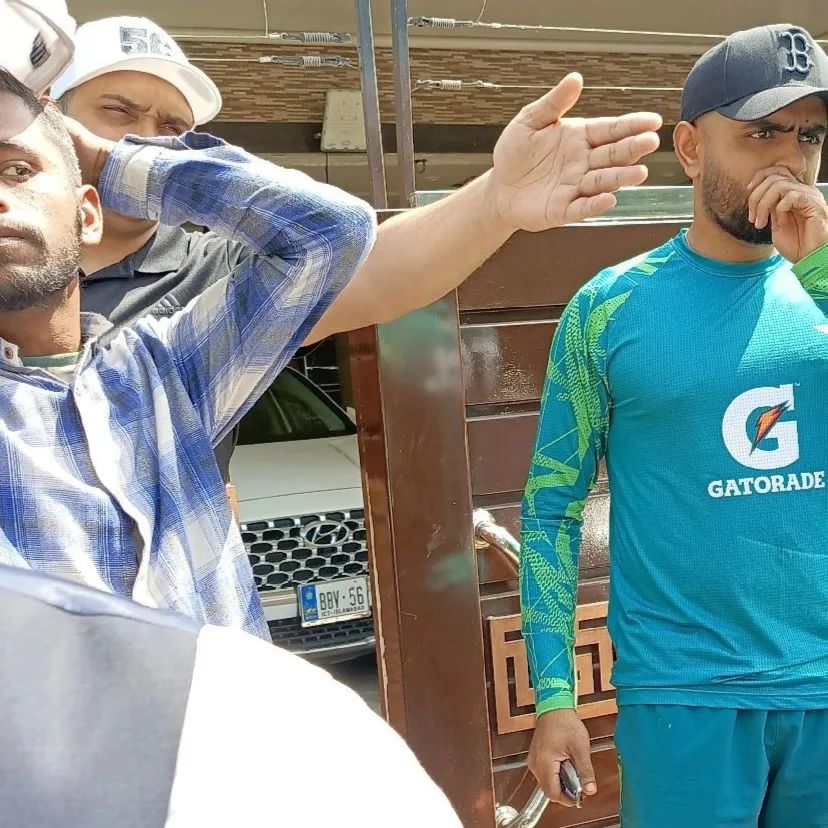 Babar Azam came to meet his fans outside his home earlier today. 🥹❤️ #BabarAzam𓃵