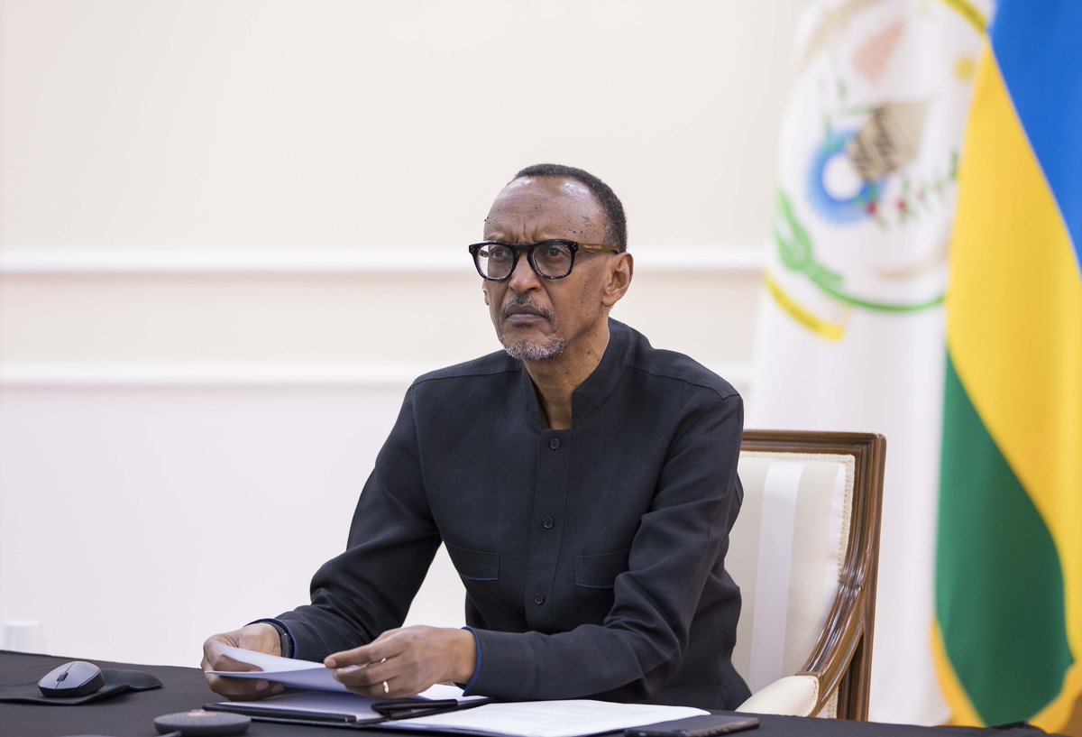 Kuri uyu wa Kane, Perezida Kagame yitabiriye Inama yiswe Global Citizen Now igamije kwiga ku ngamba zo kurwanya ubukene bukabije. 

Umukuru w'Igihugu yifashishije ikoranabuhanga yasangije abayitabiriye urugendo rwo kwiyubaka k'u Rwanda mu myaka 30 ishize. #Kwibuka30 #RBAAmakuru