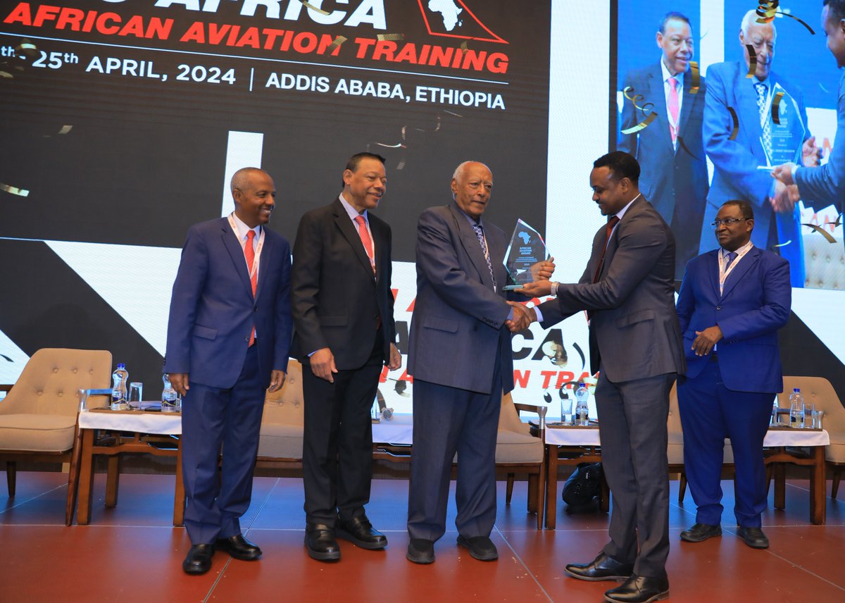Congratulations to Colonel Simret Medhane, Ethiopian Airlines' first Ethiopian national CEO (1971 - 1975), on receiving the prestigious 'Lifetime Achievement Award' from African Aviation Services in the presence of the incumbent CEO Mr. Mesfin Tasew.