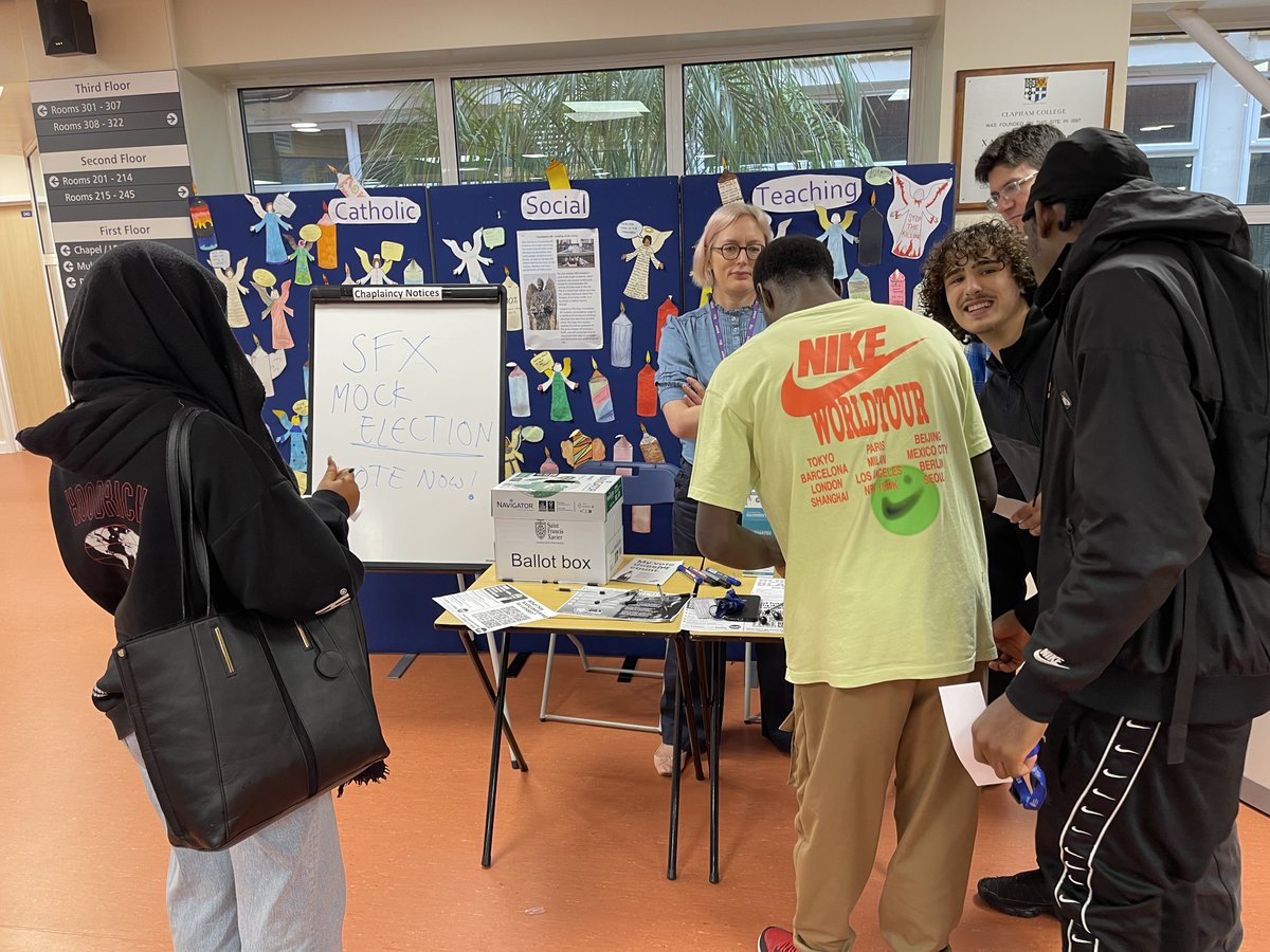 It's polling day at SFX! To remind students of today's London Assembly elections, our A level Politics staff are holding a mock election and encouraging those who are old enough to vote in the real election today! #LondonAssembly #Election2024 #UseYourVote