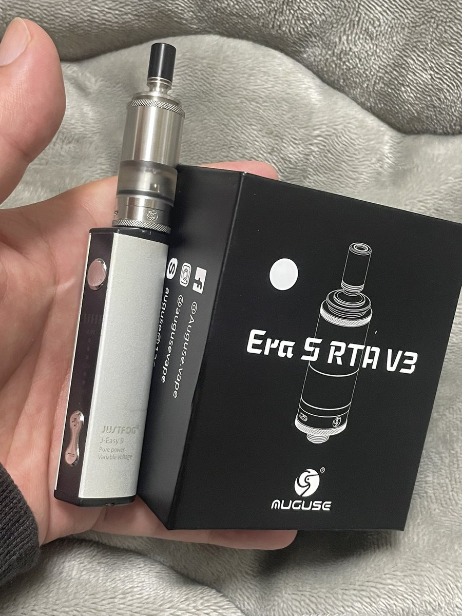 これ良いかも！ちゃんと味出てる！
modはvape始めたてぐらいに買ったJUSTFOG👍なんとなく捨てなかったやつw
外出用にしようかな