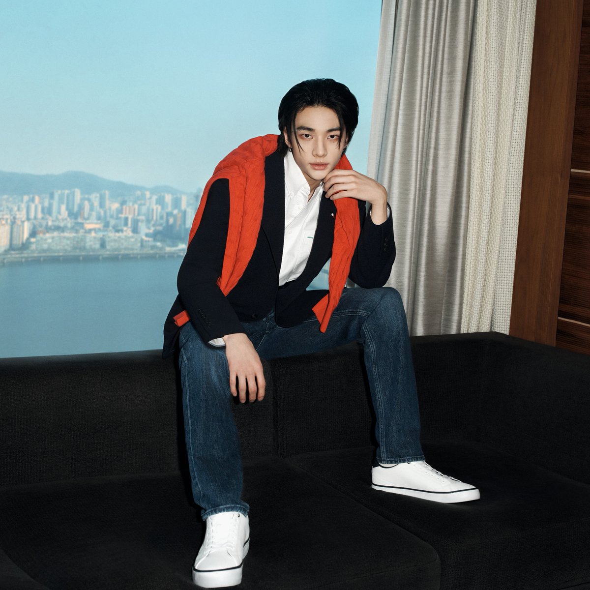 TommyHilfiger's tweet photo. Man of many talents #Hyunjin
#StrayKids #SKZ https://t.co/TFPt6VSoIf