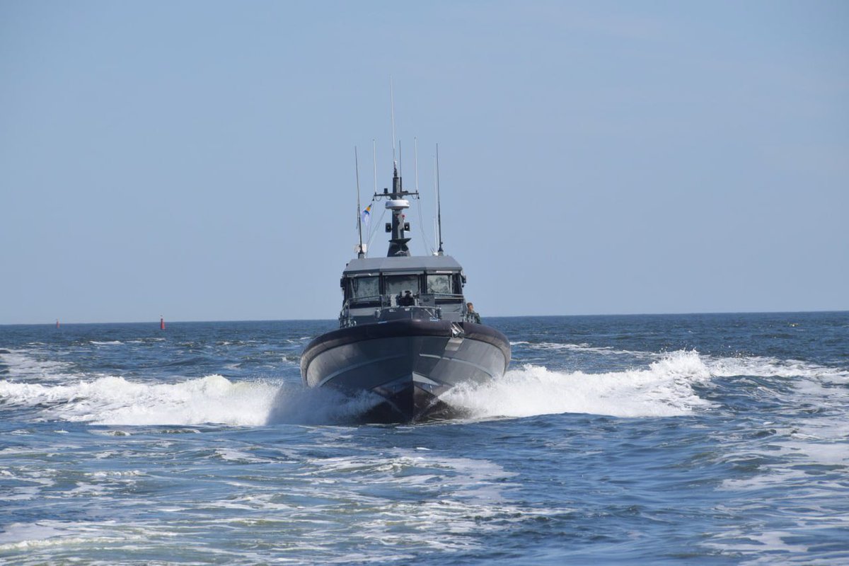 ⚡️The Armed Forces 🇺🇦Navy commissioned two new patrol boats - 'Irpin' and 'Reni'. Their flags were ceremoniously raised, and now they will perform combat tasks, including the protection of civil shipping. These boats were handed over by 🇪🇪Estonia at the end of April. They were…