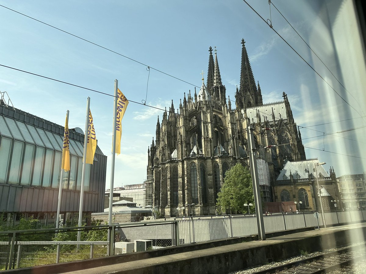 Quiz auf RTL-Niveau: Durch welche Stadt fahre ich hier gerade? ☺️ #Zuggeschichten