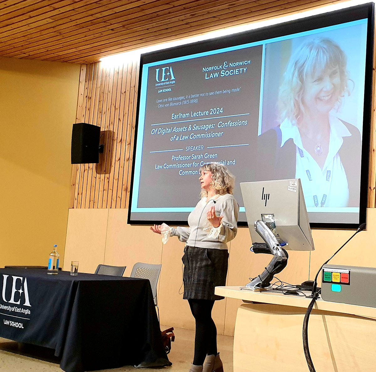 On Tuesday evening @SarahCatGreen gave @uealaw and Norfolk & Norwich Law Society a tour de force talk, on how @Law_Commission has worked with policymakers to develop the law around digital assets as a 3rd category of property in the context of global trade. A fantastic evening!