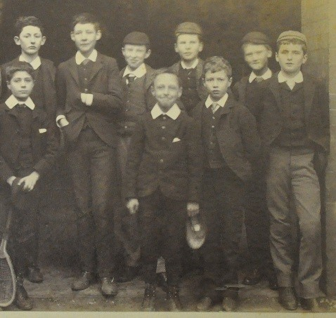 OratoryArchives's tweet photo. To greet you on our 165th anniversary, here are some very recogniseable faces from 1890 when the school was at Birmingham. https://t.co/oaSUeVcnh4