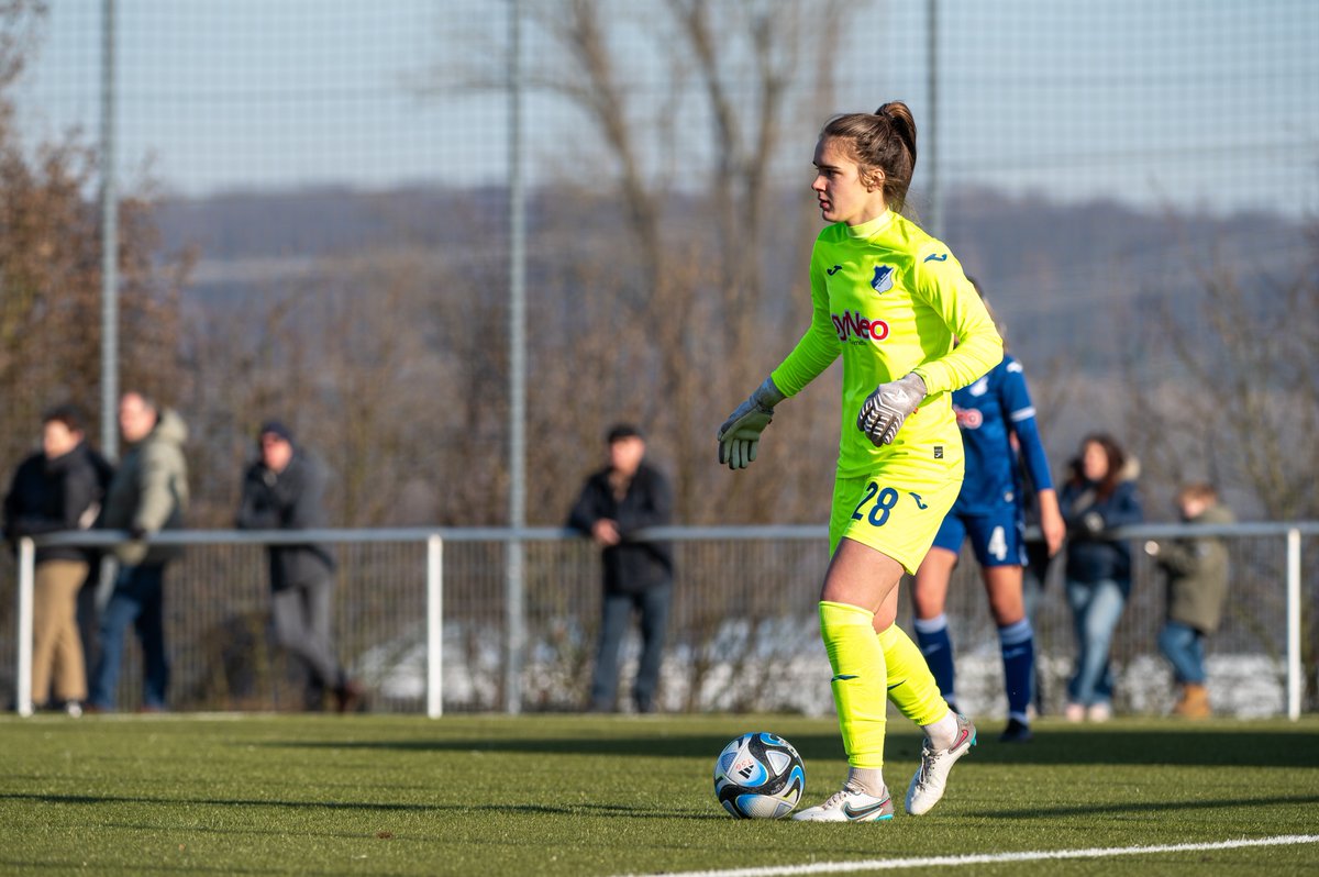 Lina von Schrader verlässt die #TSG im Sommer und wechselt zum Ligakonkurrenten @RBLeipzig. Vielen Dank für drei tolle Jahre & natürlich viel Erfolg in Leipzig, Lina! 💙
🗞️ Alle Infos: cutt.ly/UeqLUUxY
#TSGFrauen #DieLiga