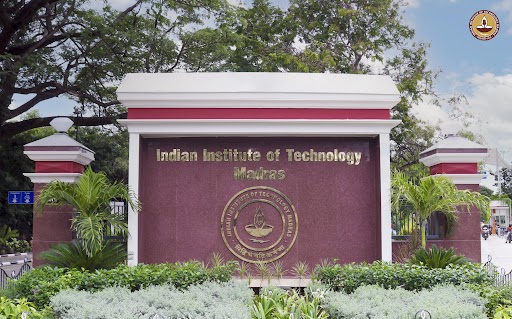 As per @edexlive @iitmadras's BS Data Science program(@iitm_bs) made a groundbreaking impact in the last 4 years: 2500+ students secured jobs/promotions, 850+ admitted to top universities. No JEE required! Over 27,000 students enrolled.  
@iitmforall
Read: edexlive.com/campus/2024/Ma…