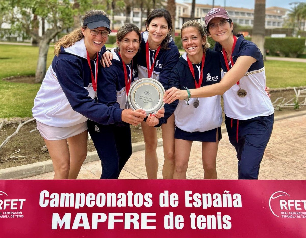 El equipo +40 femenino del RCTB-1899 quedó finalista de España ➡️ rctb1899.es/es/noticias/el…