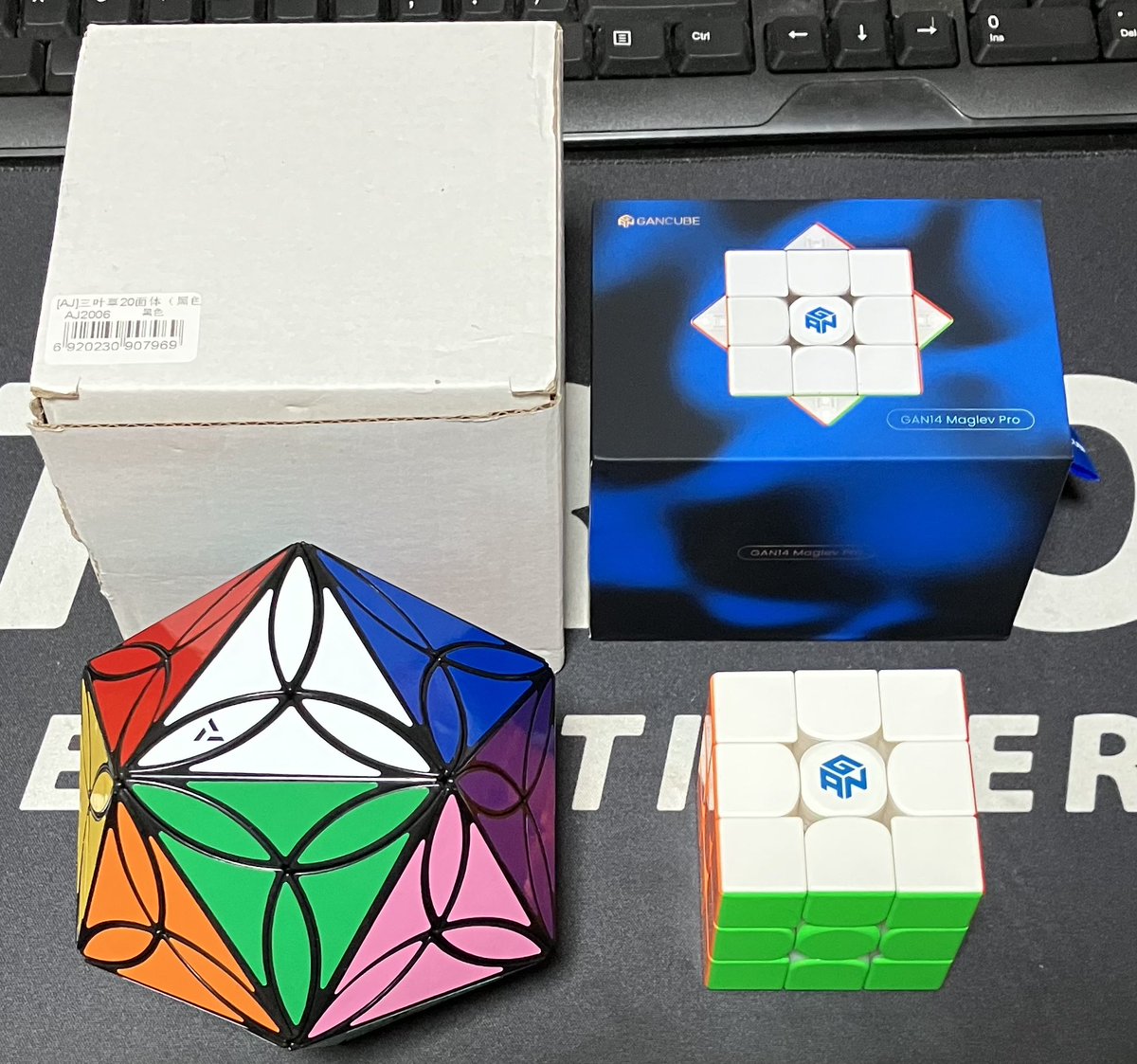 GAN14 MagLev Pro Stickerless UV-CoatedとAJ Clover Icosahedron 20 Colors届いた！
#ルービックキューブ #tribox