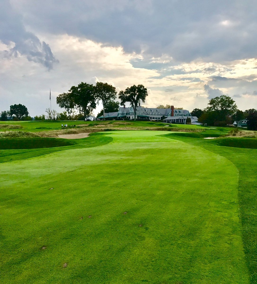 Heading to Oakmont CC next week to see the restorative work Gil Hanse did at the club.

Hope to see you @pagolfhistorian. 

Only time for one round of golf. 
Business before pleasure. 

Can’t wait to see the changes before next year’s U.S. Open! 

#GolfHistory