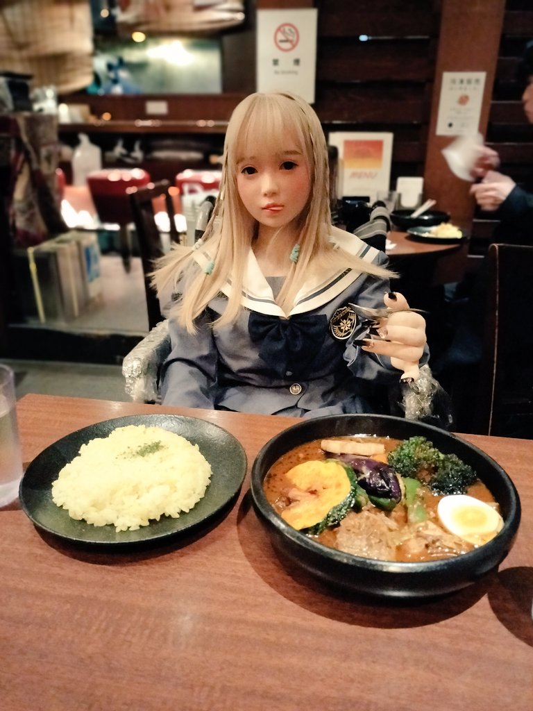 SHO-RIN すすきの本店
美衣とスープカレーを食す‼️
 #北海道
 #スープカレー
twitter.com/m30401122/stat…