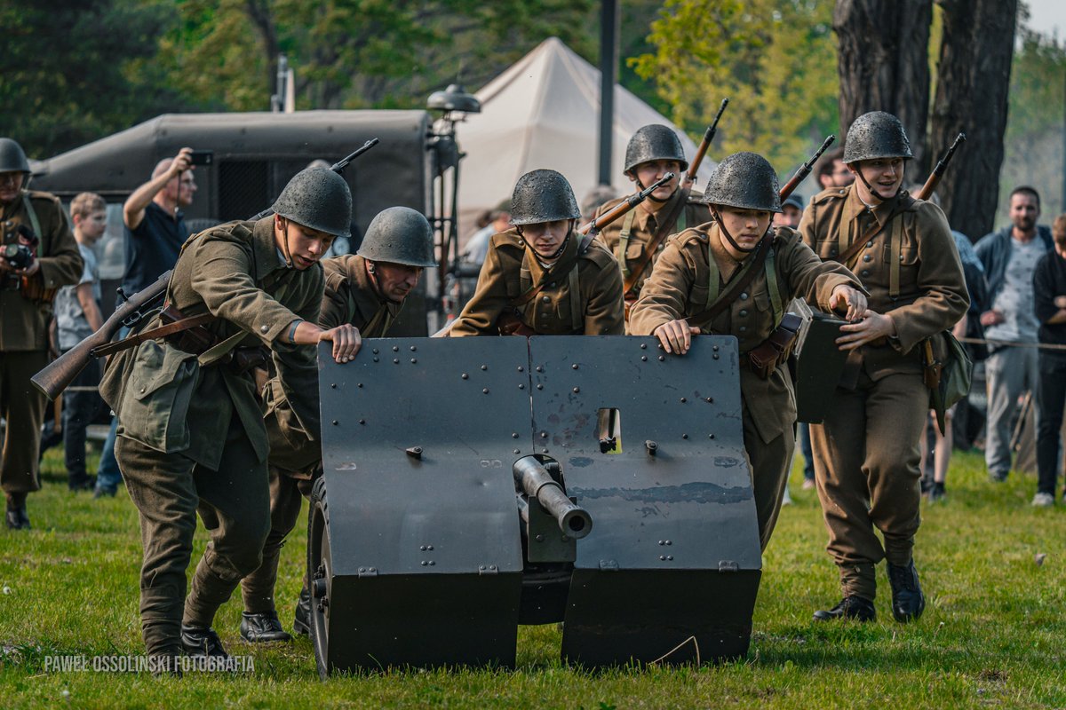 Picasso_79's tweet photo. 104 rocznica powstania Muzeum Wojska Polskiego.
#reenactment #Polska #WojskoPolskie #rekonstrukcja https://t.co/rVjn41Ao91