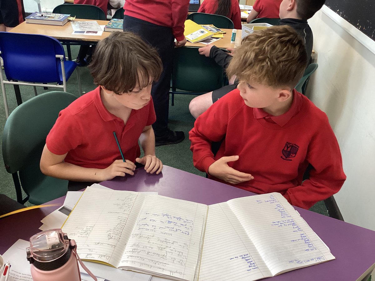 #DosbarthYrWyddfa have been planning a piece of descriptive writing based on ‘Who Let The Gods Out’ by @mazevansauthor This morning we made lists of words and phrases that would be useful when describing the features of a cave and shared our ideas with talking partners.