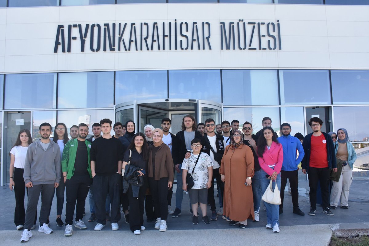 39. KYK İller Arası Türkiye Satranç Şampiyonası tamamlandı.

Türkiye'nin dört bir yanından gelen 109 genç, zihinsel mücadelenin yanı sıra şehrin lezzetlerini ve kültürel yapısını keşfetti.

Detaylar için: afyon.gsb.gov.tr 

#KYGMSporOyunları
@OA_BAK  @gencliksporbak