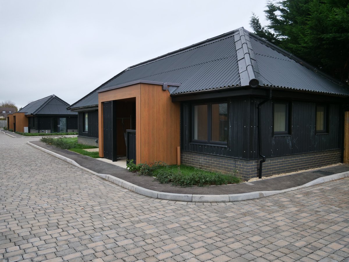 We celebrate the best of Oxford’s conservation and new design with the OPT Awards every year. Last year’s winners include the Low Carbon Bungalows at Marston & Wood Farm, an @OxfordCity project by @ox_place. Enter your project before 31 May: bit.ly/4cmCg2o #OPTawards