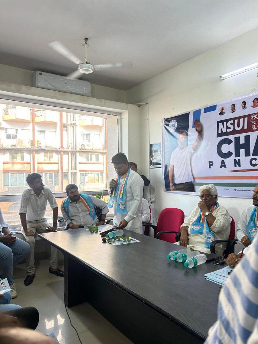 Under the leadership of National Incharge Shri @kanhaiyakumar and National President Shri @varunchoudhary2 @NSUIGoa organised Chhatra Panchayat program in Goa, North DC office along with north Goa MP candidate #NSUI_छात्र_पंचायत