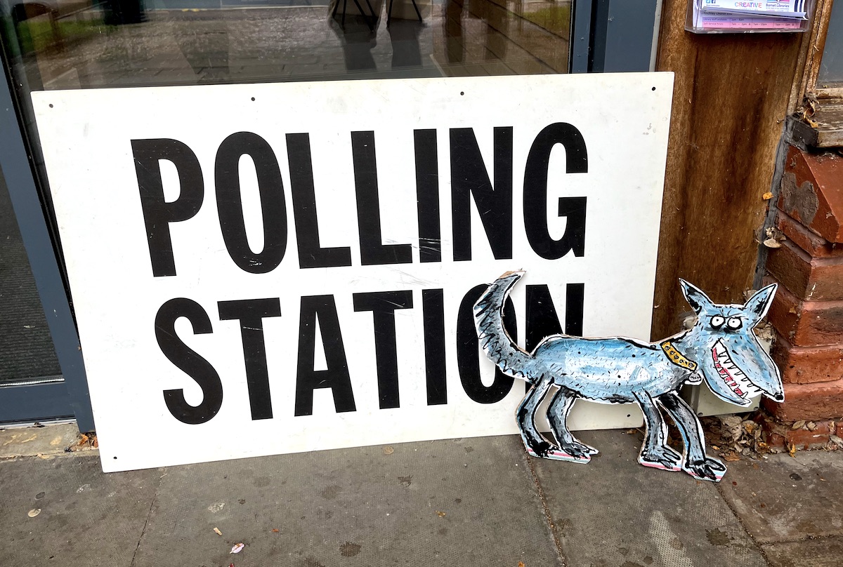 My dog Higgins waiting outside the polling station. I daren't take him in as he's likely to spoil his ballot paper.🗳️ #PollingDay #PollingStation #DogsAtPollingStations #PollingStationDog #VotingDay #LocalElections #LondonElections2024 #LondonMayorElections #CartoonDog #cartoon