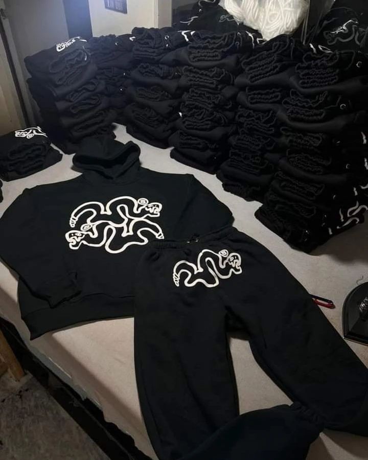 We are manufacturing and export sports wear, street wear and compression wear.
.
.
.
.
.
.
#hoodies #hoodie #fashion #tshirts #clothing #streetwear #tshirt #apparel #sportswear #gymwear #clothingbrand #tracksuit #style #hoodieseason #tracksuits #shorts #hoodiestyle #leggings
