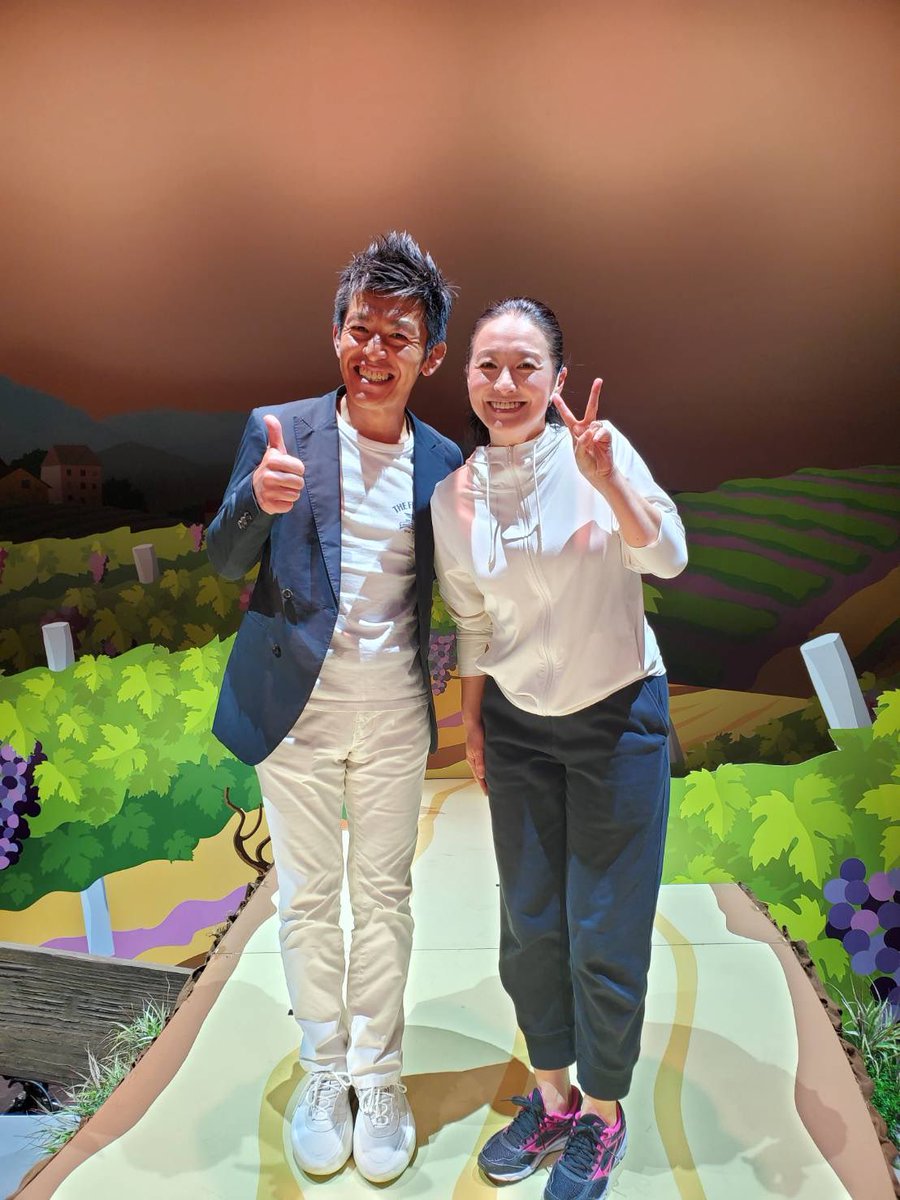 素晴らしい作品にして下さいまして、
心から感謝致します。また、この座組で
再演することを強く願っております♪
本当にありがとうございました😊
#ワインガールズ