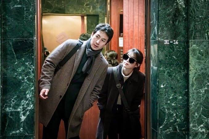 Finished watching #MyMister and I LOVED it don’t know why I delayed watching it, gave me similar vibe to #MyLiberationNotes. Also Dong Hoon and Lee Ji An are definitely soul mates and I am sure they ended up together🥰🥰🥰