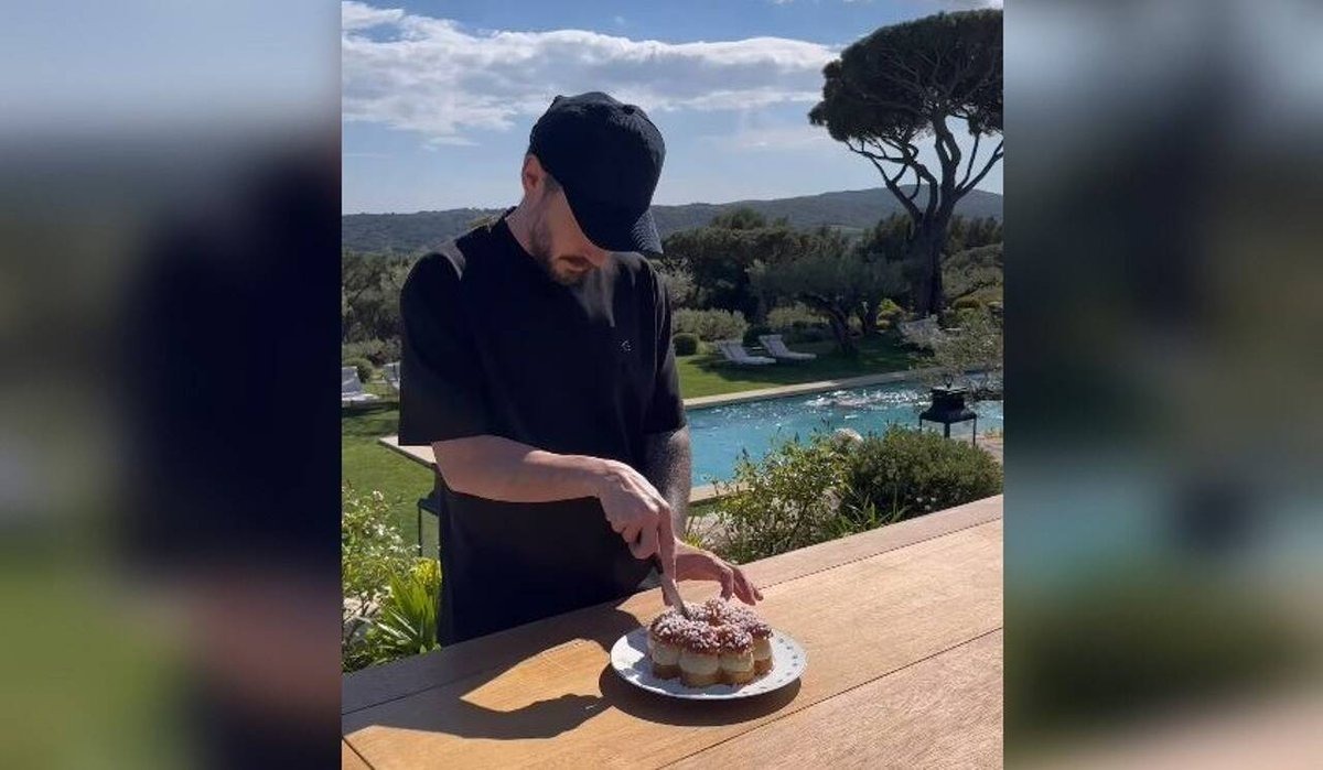 Avant sa venue à Saint-Tropez, le pâtissier star des réseaux, Cédric Grolet présente sa version de la tarte tropézienne : swll.to/19X9yV via @Var_Matin #Food #pastry