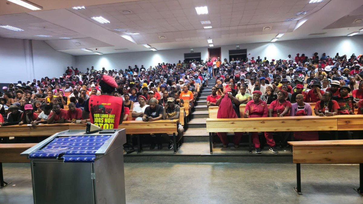 [IN PICTURES]: Fighter Mafia Fane engaging with Mlungisi Madonsela Battalions of all campuses in Vhembe and Mopane region last night. The young people are clear. #VoteEFF