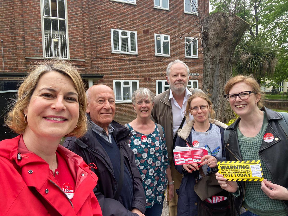 West Dulwich Labour (@westdulwichlab) on Twitter photo Out on the doorstep with <a href="/helenhayes_/">Helen Hayes 💙🌹</a> <a href="/LambethLabour/">Lambeth Labour</a> reminding residents of Knights Hill to vote for the brilliant Emma Nye in the by election aswell as the brilliant <a href="/LondonLabour/">London Labour</a> team of <a href="/SadiqKhan/">Sadiq Khan</a> and <a href="/LabourMarina/">Marina Ahmad AM</a> Out on the doorstep with <a href="/helenhayes_/">Helen Hayes 💙🌹</a> <a href="/LambethLabour/">Lambeth Labour</a> reminding residents of Knights Hill to vote for the brilliant Emma Nye in the by election aswell as the brilliant <a href="/LondonLabour/">London Labour</a> team of <a href="/SadiqKhan/">Sadiq Khan</a> and <a href="/LabourMarina/">Marina Ahmad AM</a>