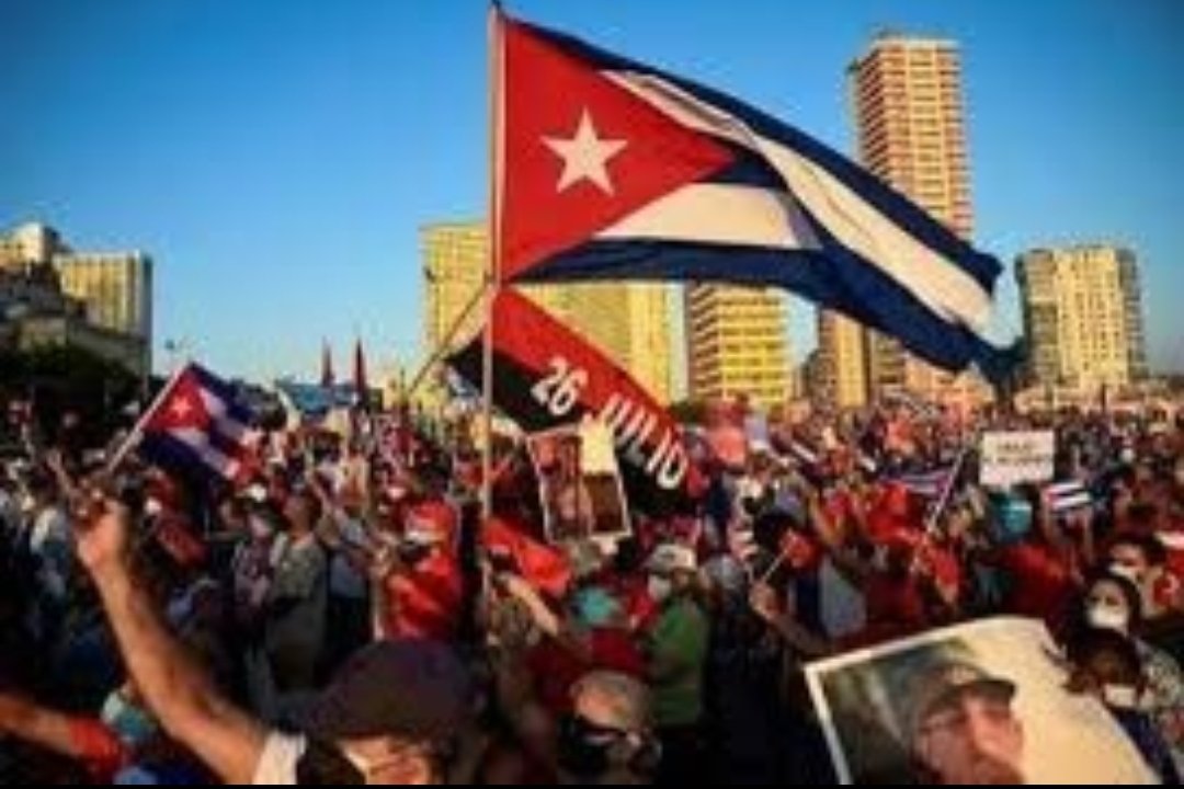 Nuestro país tiene este pueblo, y este pueblo cubano, es lo más admirable que la Revolución tiene!. #PorCubaJuntosCreamos #UnidosXCuba