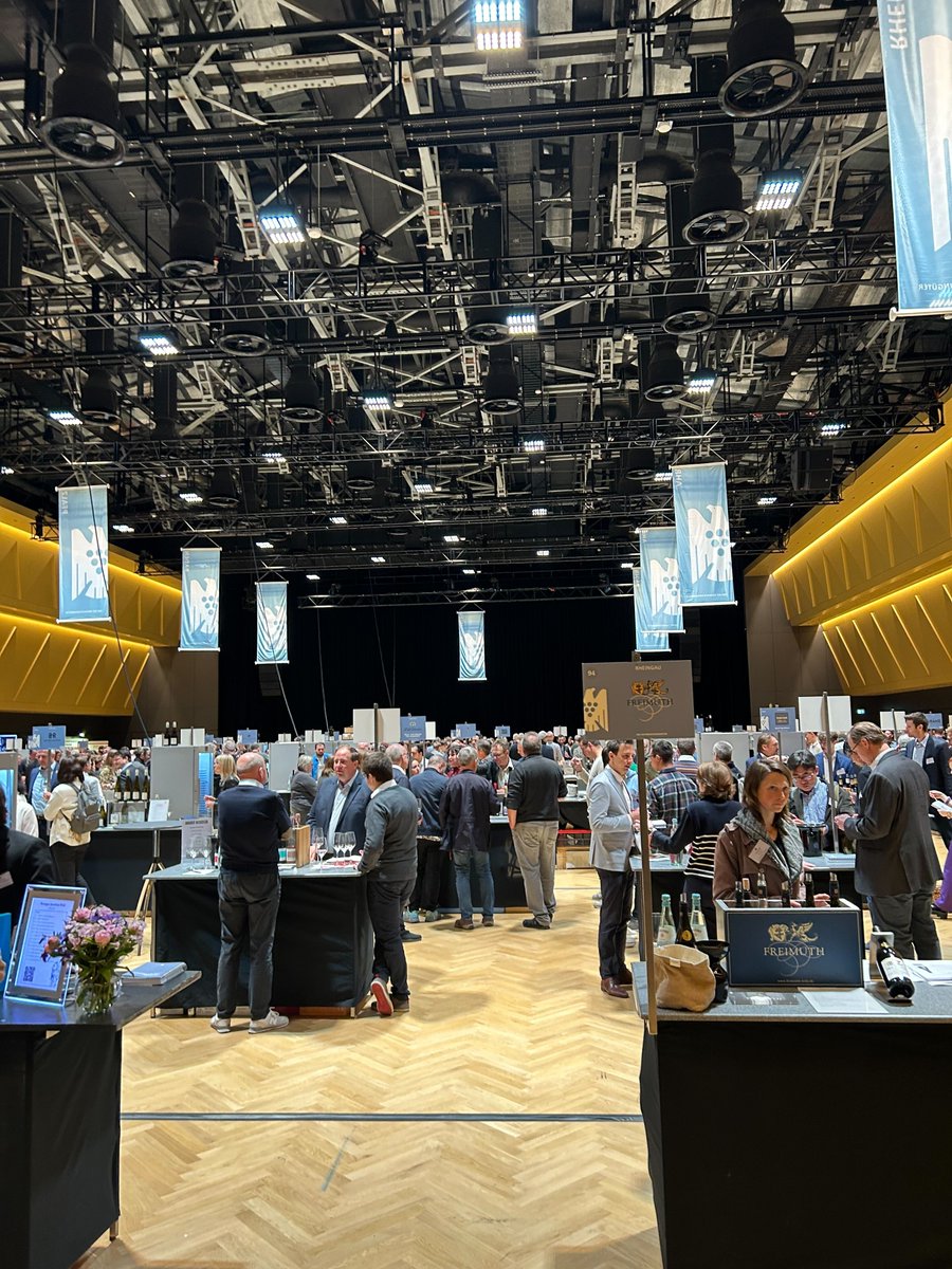 We visited the world's largest trade fair for top German wines, the VDP.Weinbörse in Mainz to expand our German portfolio🇩🇪. @BastianMopin experienced #vintage2022 collections, first impressions of #vintage2023, and had personal chats with several estates. What a great event🍷