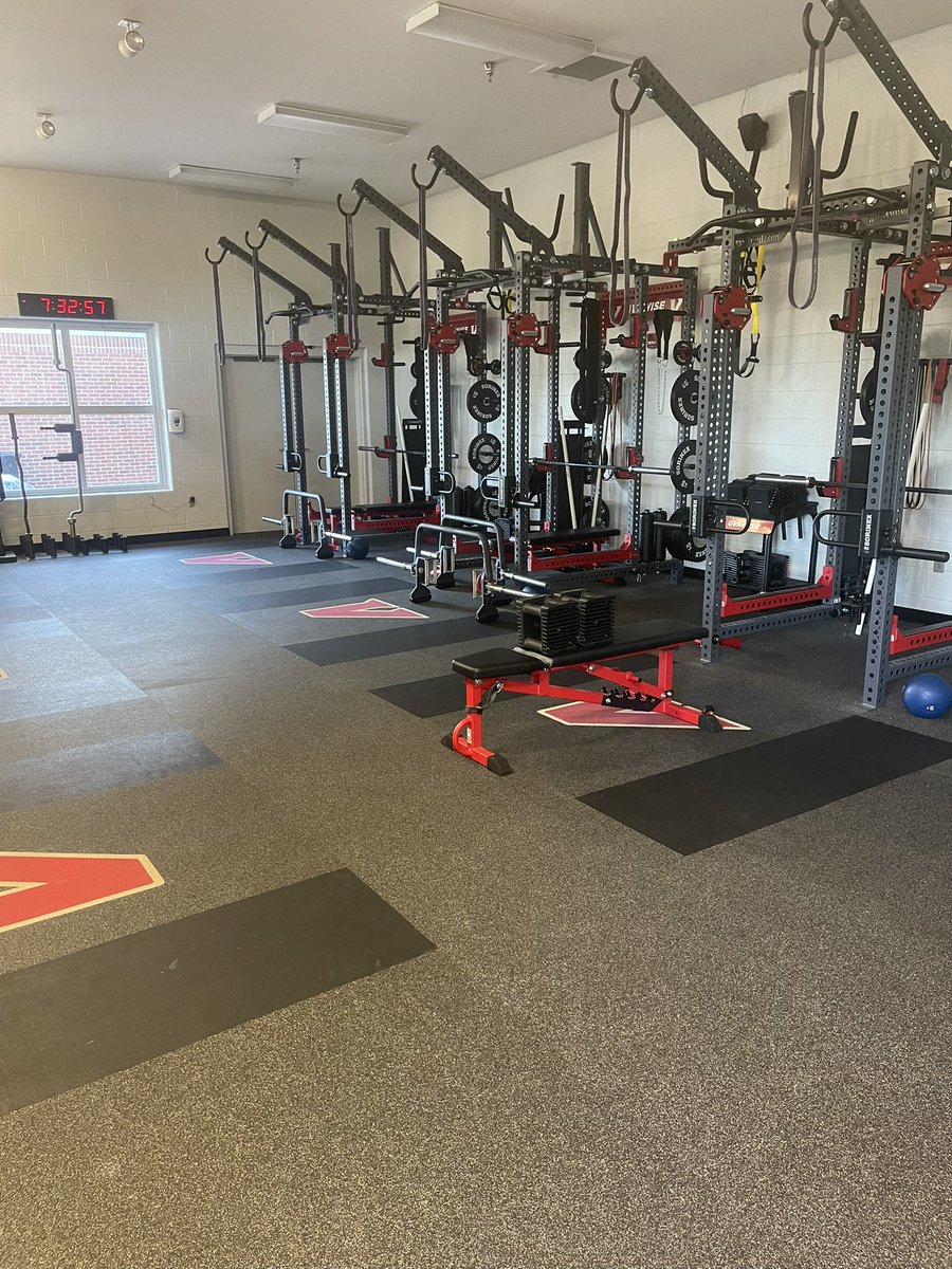 Getting my Dwayne The Rock Johnson on this morning and got hit with a reminder how much the @UVAWiseCavs community wants to win! Working out in our brand new weight room connected to our newly renovated locker room with our new field turf right outside of it!!! #PEWAV