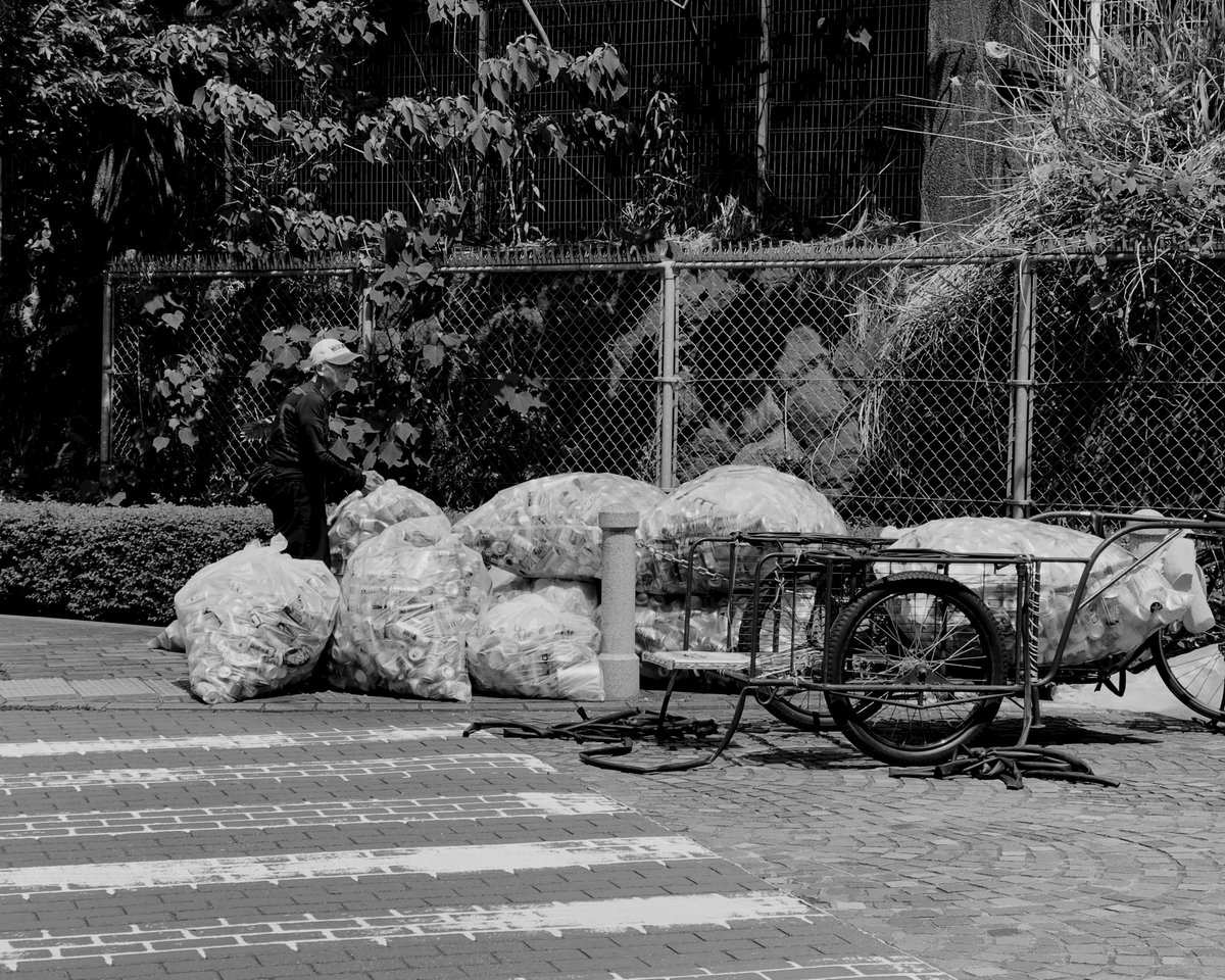 SHIMBASHI
#monochromephotography
#blackandwhitephotography