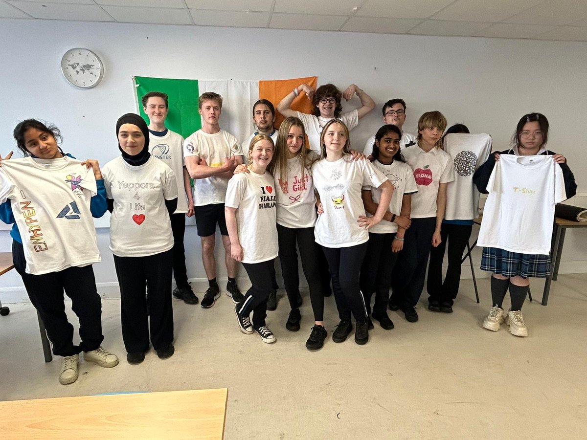 Our TY students enjoyed designing and decorating t -shirts yesterday, a workshop enjoyed by all.