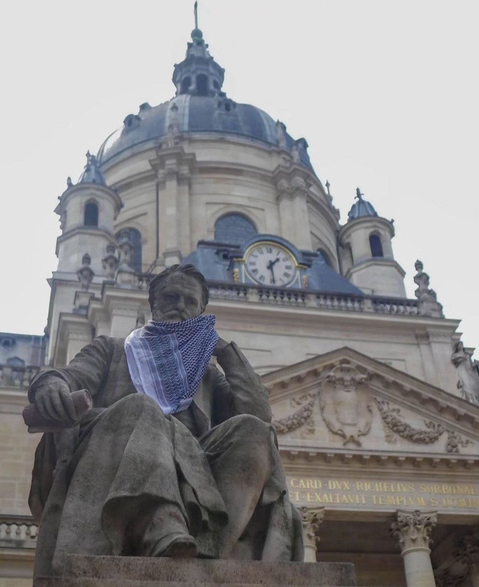 Victor Hugo et le keffieh palestinien ❤️.