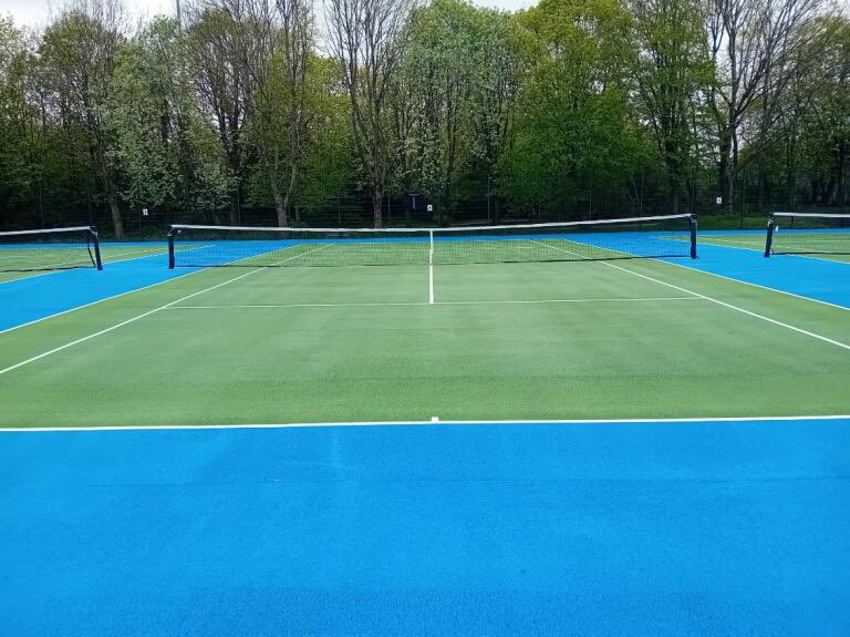 Nets are up at Exhibition Park! @urbangreenncl @NewcastleCC 🎾 ☀️