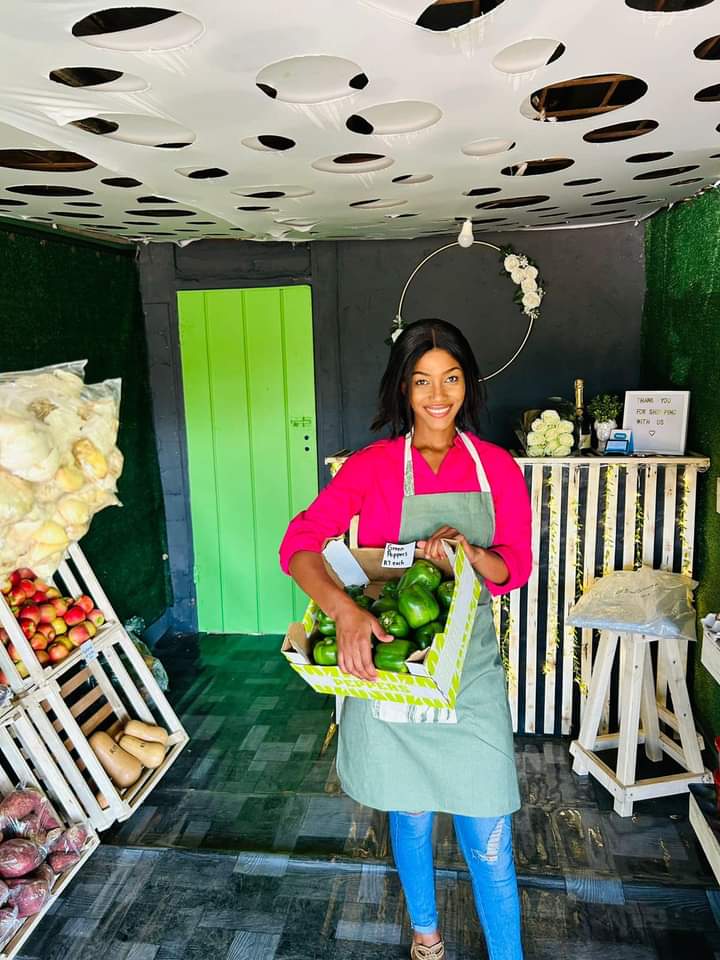 Leemo Atumane from Etwatwa opened her veggies store 🙌🏾🙌🏾🙌🏾