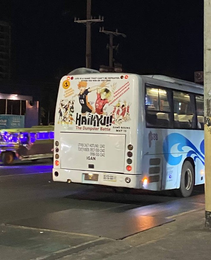 kshinlvr's tweet photo. imagine talking a commute from work (in the philippines of all places) and you this haikyuu dumpster battle ad 🥹💗 https://t.co/1428YRYaF9