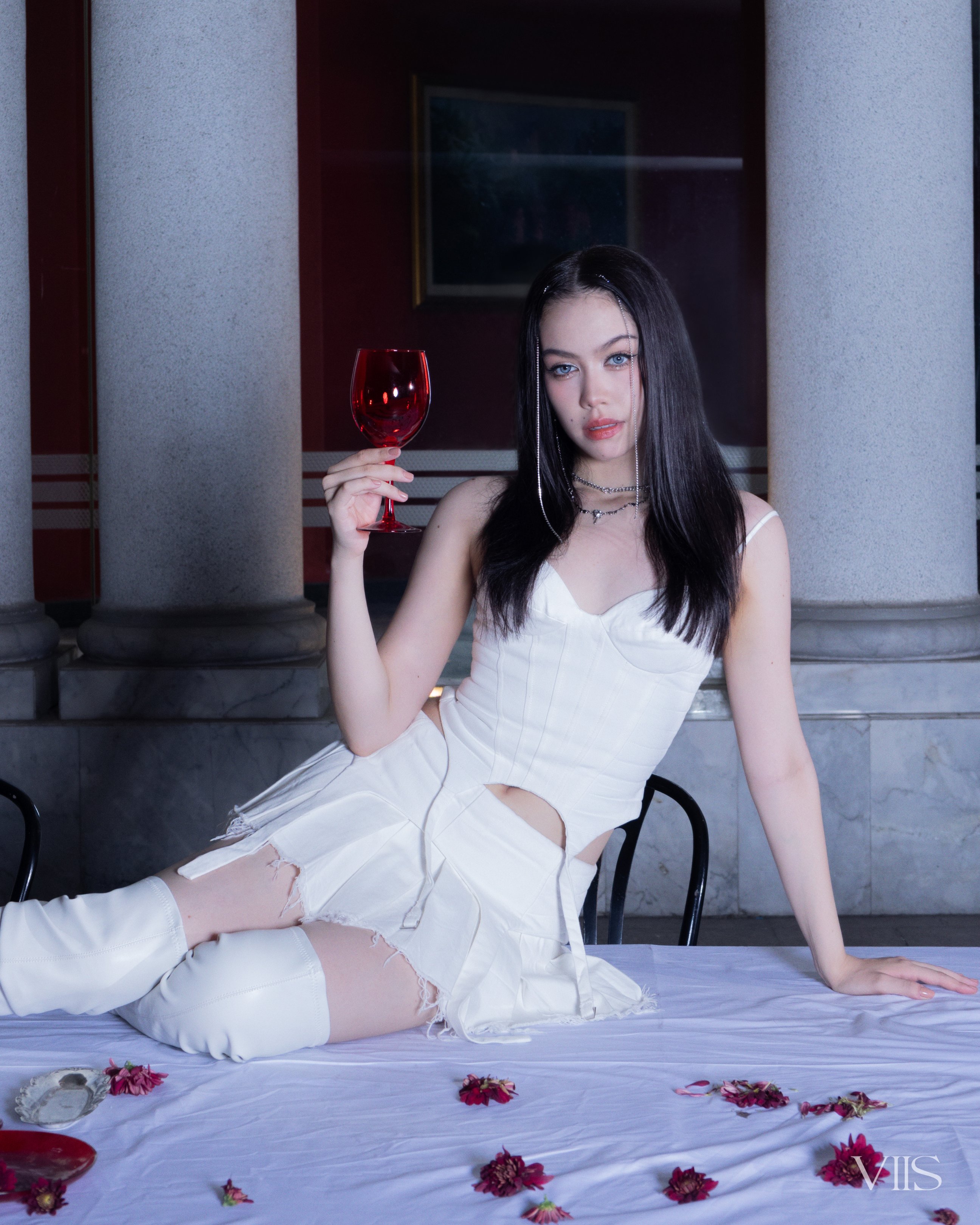 GMklXqqbcAASP65?format=jpg&name=4096x4096