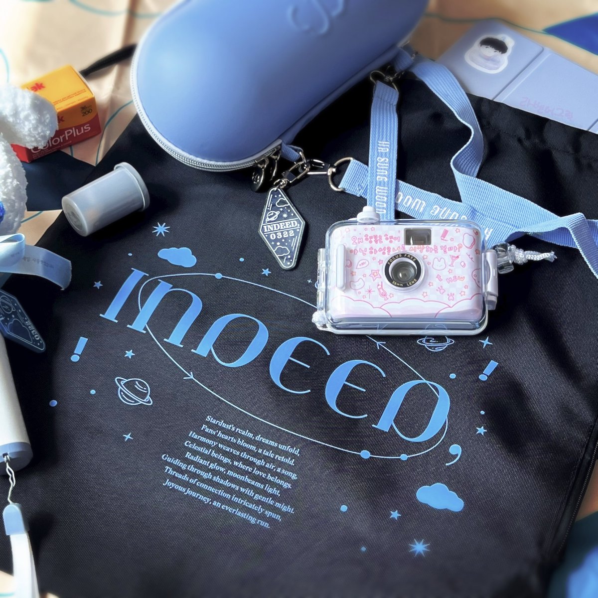 #하성운 오프에 진심인
집순이의 드릉드릉 짐싸기🎒

짐색이 얇은 비닐 재질 아니고.ᐟ 두께감 있고 탄탄한 소재.ᐟ 옆구리는 편하라고 뚫어놓은 게 아니라 주머니.ᐟ 퀄리티 대박🤭

넘나 탐탔던 토이카메라✨

감사합니다🫶🏻 꺅
<a href="/SW_hahappy/">ʜᴀᴘᴘɪɴᴇss ｡⋆｡˚ ☁︎ ˚｡⋆</a> <a href="/indeed_HSW/">ɪɴᴅᴇᴇᴅ,</a>

#하성운과_확실한_행복 #결국_하성운
#하확행