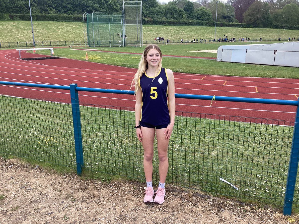 Well done to all those who took part and competed in the senior athletics. Congratulations to Kyeesha who came first in the discus and Phoebe who finished first in the long jump!