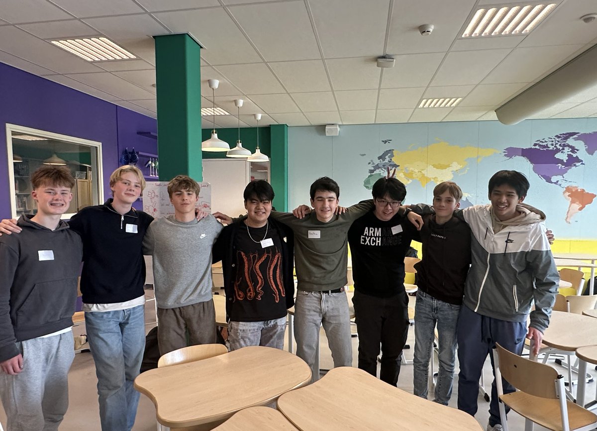 IntlSchAmst's tweet image. This April marked the 10th anniversary of the collaboration between ISA and the Hermann Wesselink College. The project aims to support our Dutch Language Acquisition students to better integrate with the culture. 

#ISAstories #DevelopingCommunities