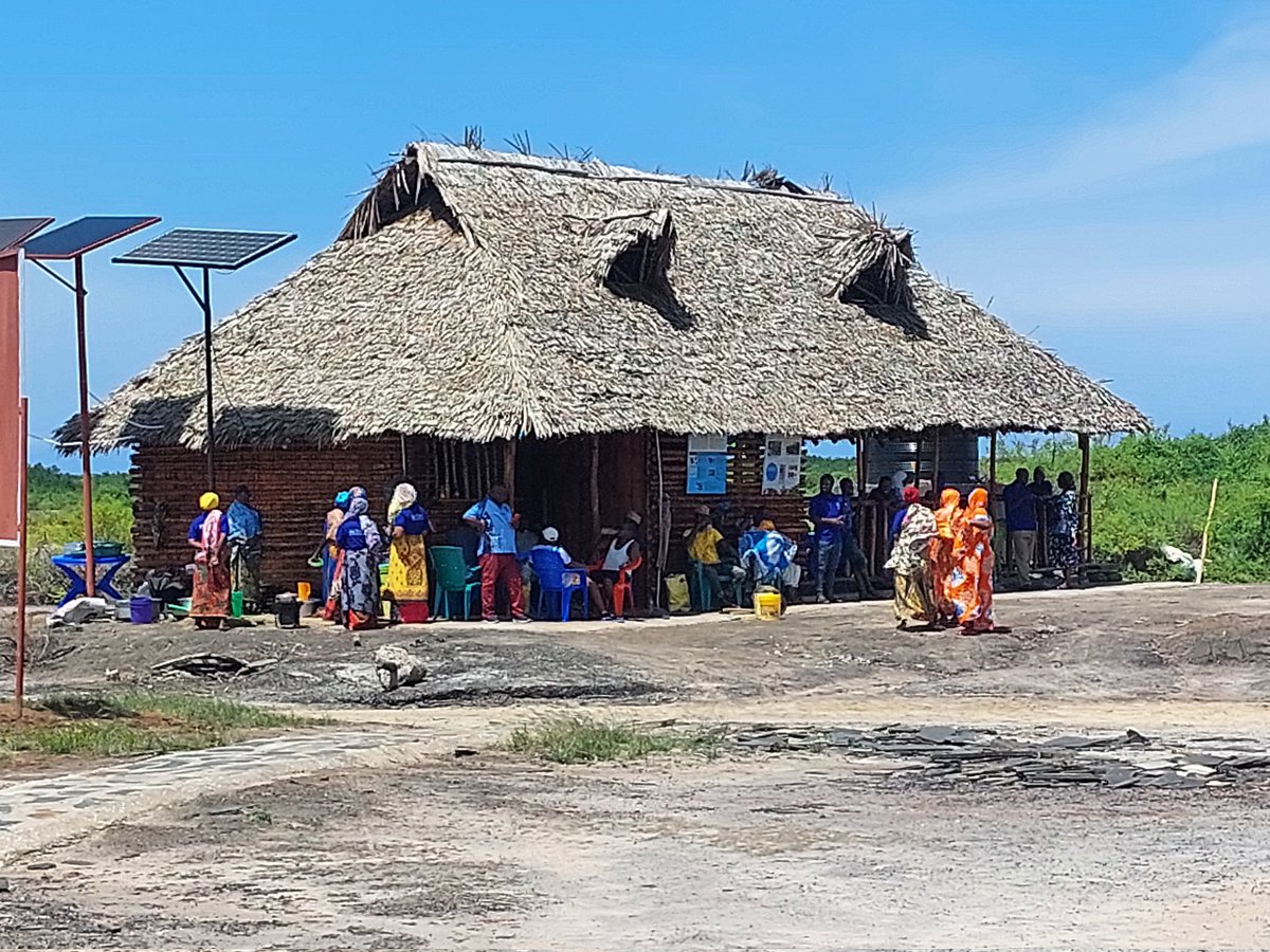 @WCS_Tanzania supported 4 community groups in northern Tanzania with ecotourism infrastructure adjacent to the Tanga Marine Reserves. The area is now becoming a destination thanks to support from @BlueActionFund @WCSocean @MensaJean