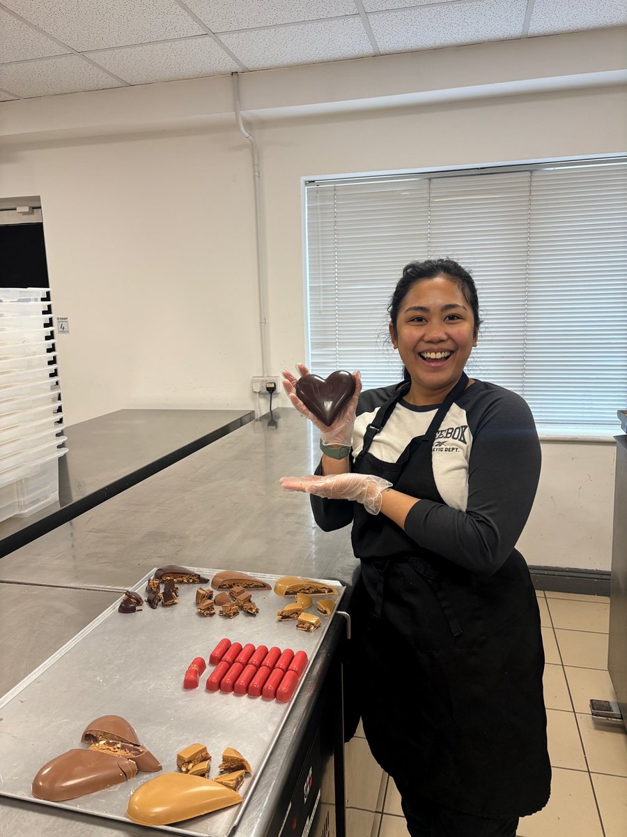 Meet our head chocolatier Patricia✨ The chocolatiers have been busy behind the scenes in the chocolate factory coming up with the perfect flavour for our new product that is launching tomorrow 6PM for Father’s Day. What flavour would your dad love? ( Hint 🤭 - 🍫🍺 )
