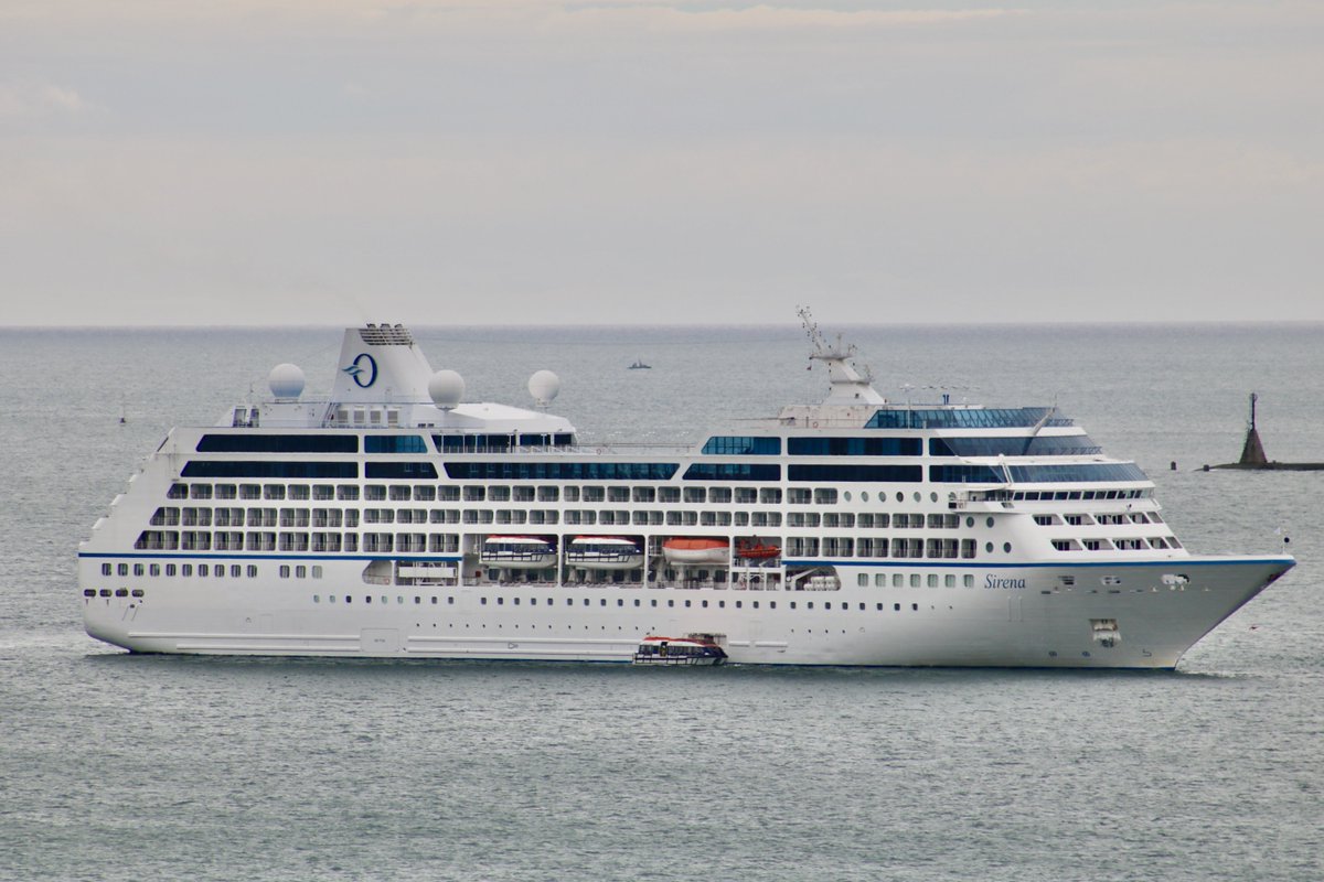 We see many types of ships in the Sound and especially new types of Robot vessels being experimented in local waters - and can be seen beyond the Sirena cruise liner this afternoon: westwardshippingnews.com contact@westwardshippingnews.com